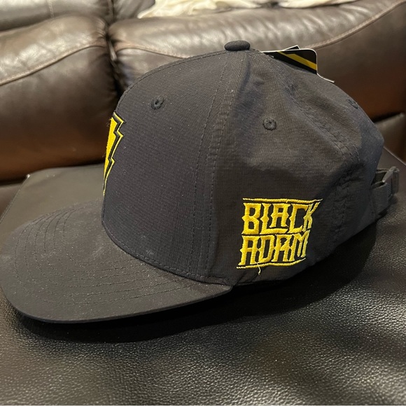 Mens DC Comics Black Adam Logo Snapback Hat - Picture 3 of 7